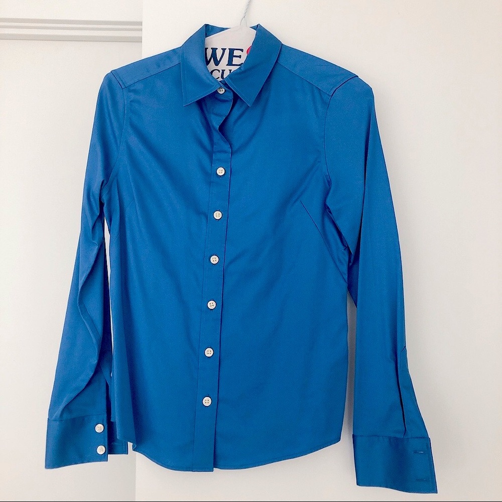 LNWOT Banana Republic Blue Cotton Dress Shirt